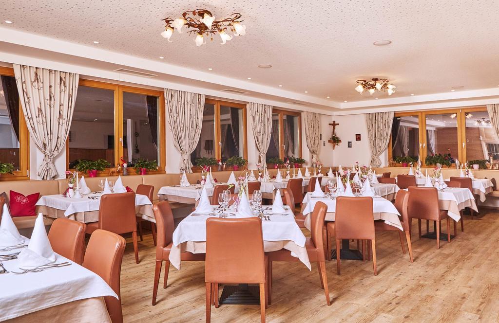 Johanneshof - Dein Mountain Wohlfuehlhotel Saalbach-Hinterglemm Exterior foto